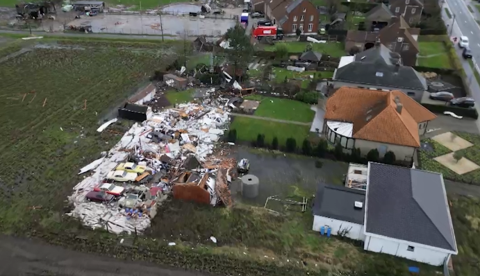 Luchtbeelden Tonen Grote Ravage Na Doortocht Van Windhoos | RTV