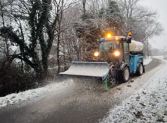 Strooiwagen Gladde wegen vries