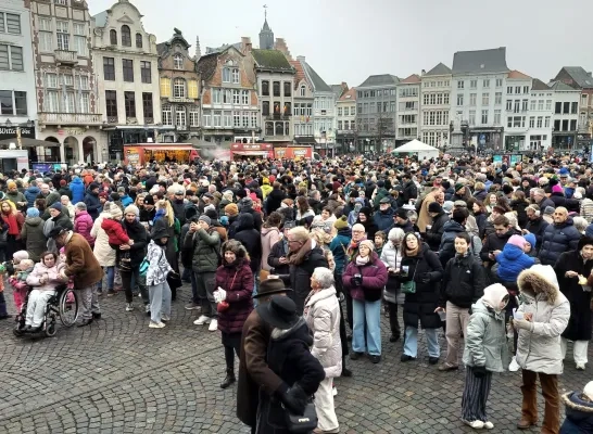 Nieuwjaar nieuwjaarsdrink Grote Markt vrijwilligershoofdstad 2025 