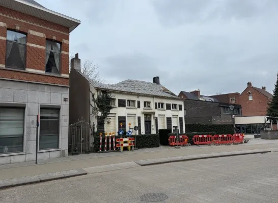 huis afbraak voorgevel Constant Verhulst Te Lourdes op de Bergen 