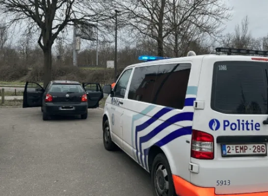 politie Rivierenland auto aan de kant 