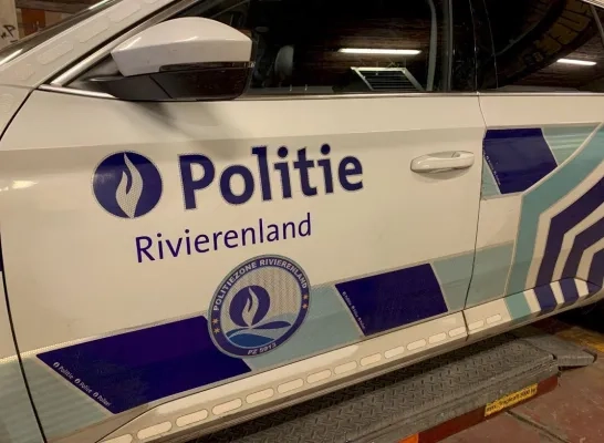 inbraak politie Rivierenland Mechelen Willebroek werfcontainer gereedschap huis sporttas geld horloge