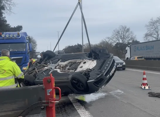 auto over de kop E313