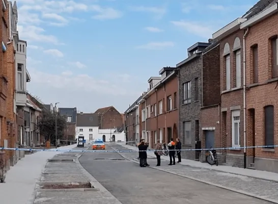 Zware vechtpartij man in levensgevaar Paardenkerkhofstraat Mechelen