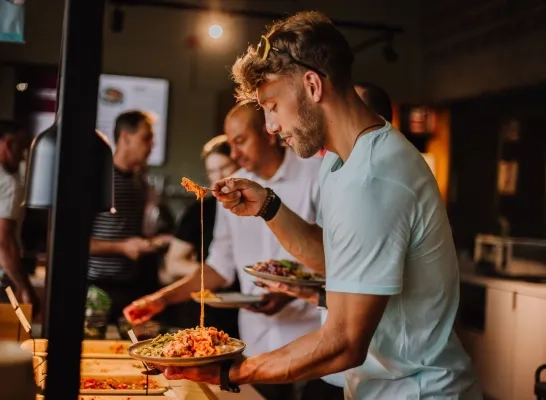 Foodmaker opent restaurant bij Sporta