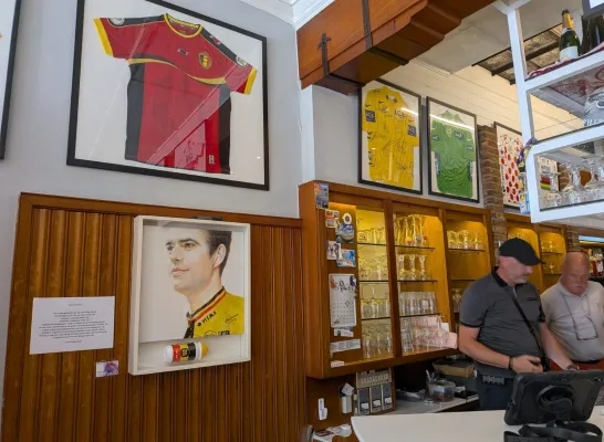 Café Druyts Herentals Grote Markt Wout van Aert Tour de France