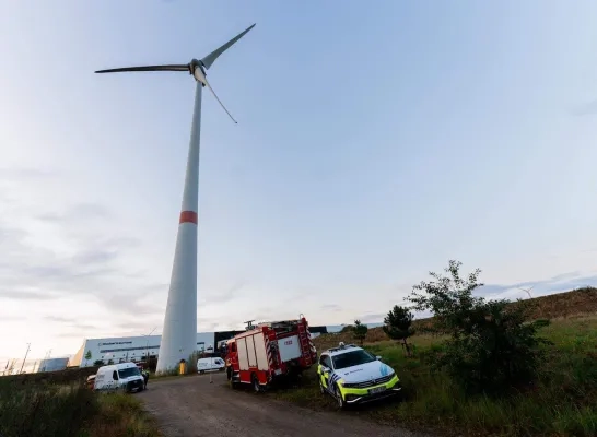 Man uit Mol zwaargewond aan de arm nadat hij meer dan 5 uur vastzit in de motor van een windturbine