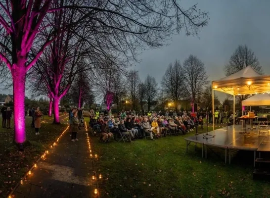 Reveil brengt troost en cultuur naar tien begraafplaatsen in onze regio op Allerheiligen