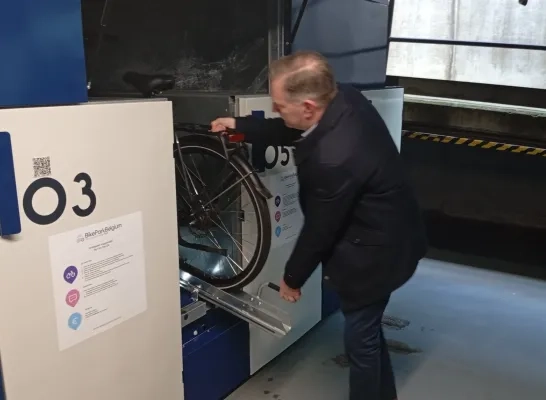 Eerste fietsenstalling voor elektrische fietsen in Mechelen