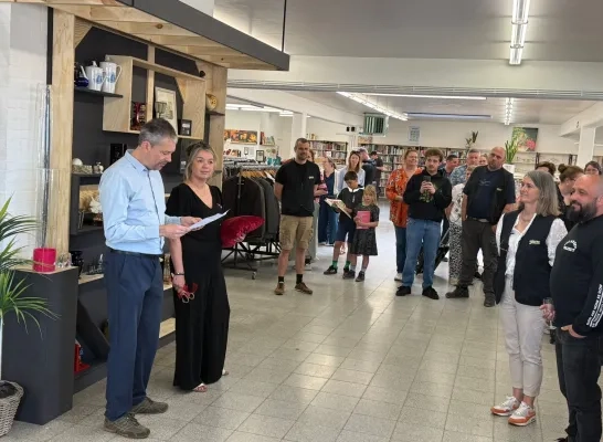 Sjans Lichtaart weer open