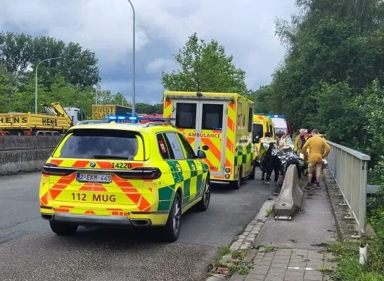 20 jongeren belandden tijdens een kajaktocht in het water in Herentals