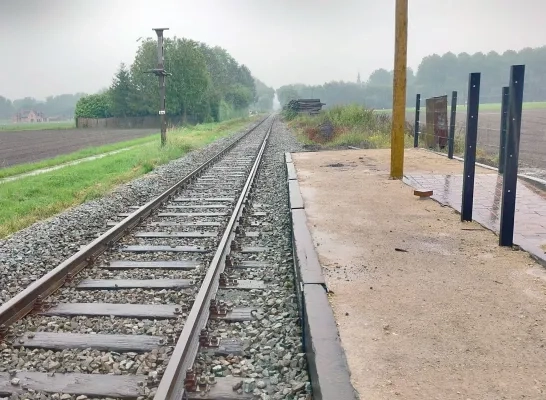 Nieuw perron stoomtrein Sint-Pietersburcht