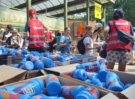 kinderen krijgen drinkbus Pennenzakkenrock