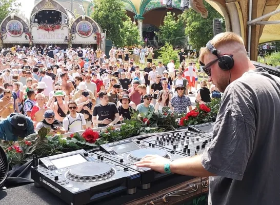 DJ Used op Tomorrowland