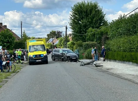 ongeval Rauwelkoven Geel elektriciteitspaal