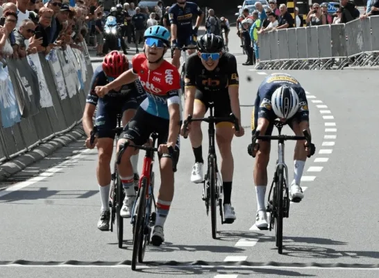 Westmeerbeeknaar Liam Van Bylen wint eerste etappe in Ronde van Vlaams-Brabant