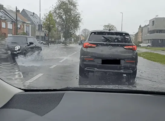 Wateroverlast op de Merodedreef in Westerlo