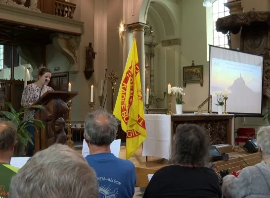 zegening wandelschoenen deelnemers dodentocht bornem abdij van bornem 100 kilometer