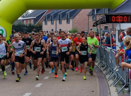 Landlopersjogging lopers start Wortel Kolonie Hoogstraten 2023