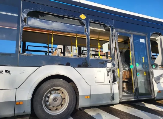 Ongeval lijnbus vrachtwagen ring Geel