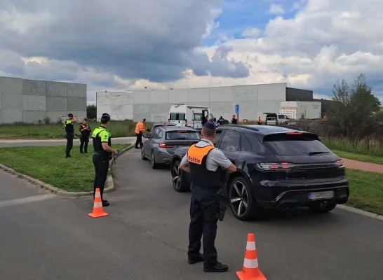 Gezamenlijke actie politieschool Pivo en politiezone Rivierenland