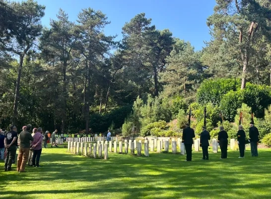 80 jaar bevrijding Kasterlee herdenking Britse begraafplaats