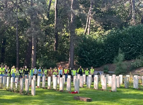 80 jaar bevrijding Kasterlee herdenking Britse begraafplaats