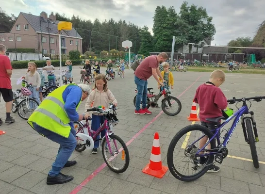 VBS De Parel Lichtaart fietscontrole