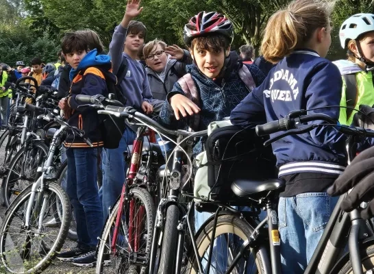 Kogeka Geel Kasterlee met de fiets naar bobbejaanland