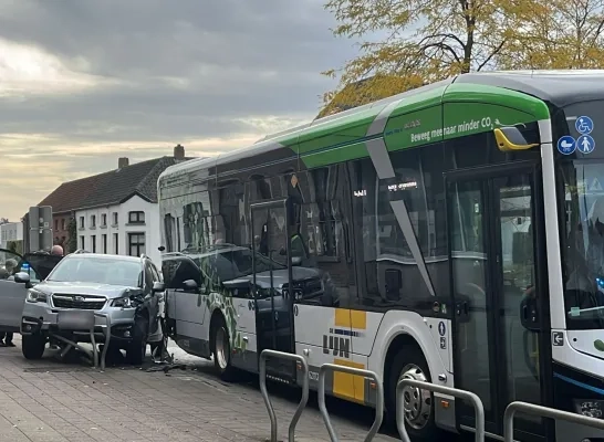 Ongeval met bus De Lijn Koningshooikt