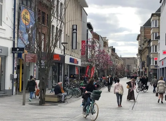 Bruul Mechelen winkelstraat centrum stad