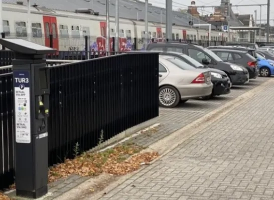 station turnhout steekpartij parking