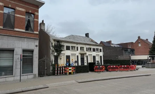 huis afbraak voorgevel Constant Verhulst Te Lourdes op de Bergen 