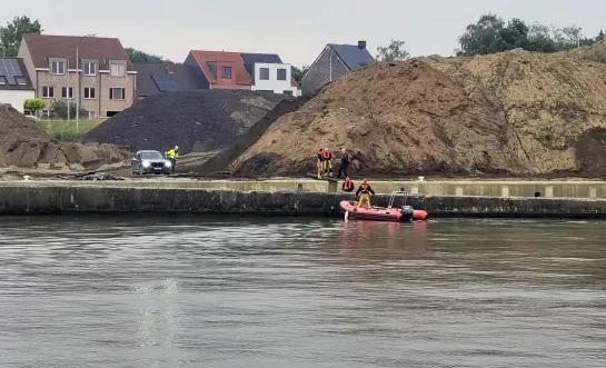 Kraan in Albertkanaal Herentals