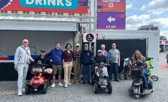 toegankelijkheid andersvaliden Maanrock Mechelen rolstoel gebarentaal festival