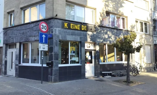 Kleine Derby café Stationsstraat Mechelen verzegeling