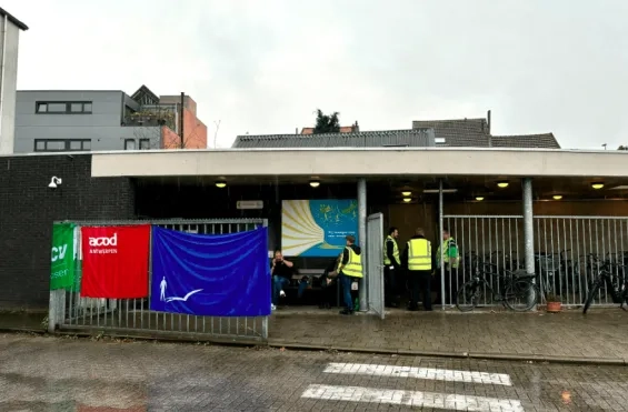 stelplaats de lijn Turnhout